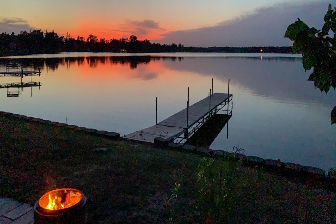 The Lakefront Home - 5 Minutes From Detroit Lakes! Bagian luar foto